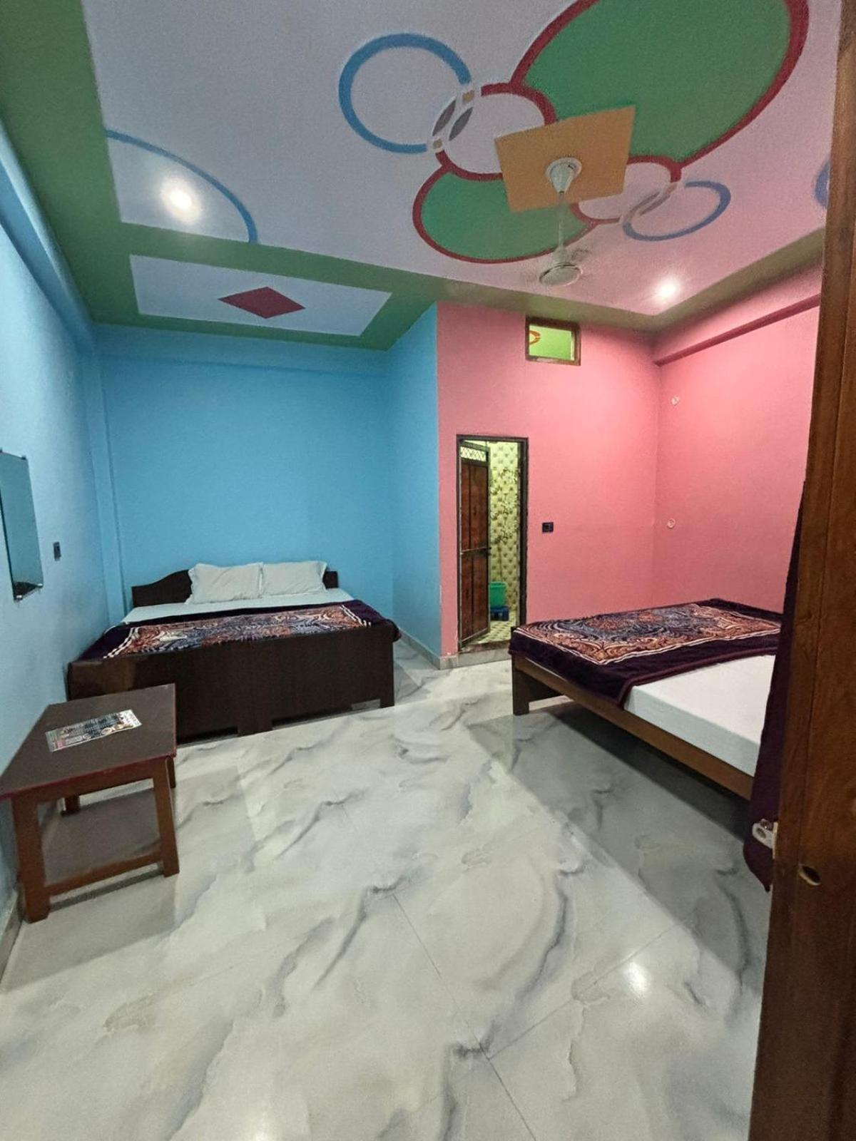 Chandrika Palace 500 Meter From Ayodhya Railway And Ram Mandir Buitenkant foto
